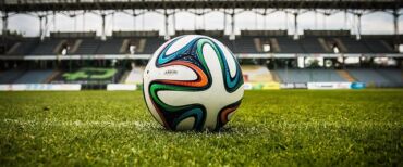 ‘Impás’ es a ‘impasse’ lo que ‘fútbol’ es a ‘football’